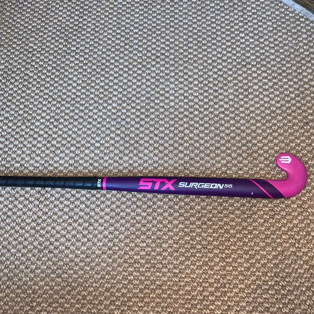 STX surgeon 515 field hockey stick